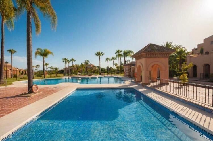 La Cartuja Del Golf Daire Estepona Dış mekan fotoğraf
