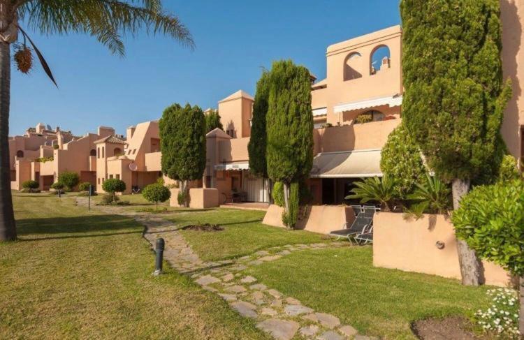 La Cartuja Del Golf Daire Estepona Dış mekan fotoğraf
